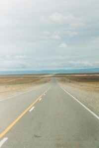 Carretera en un paisaje árido cerca de Tafí del Valle